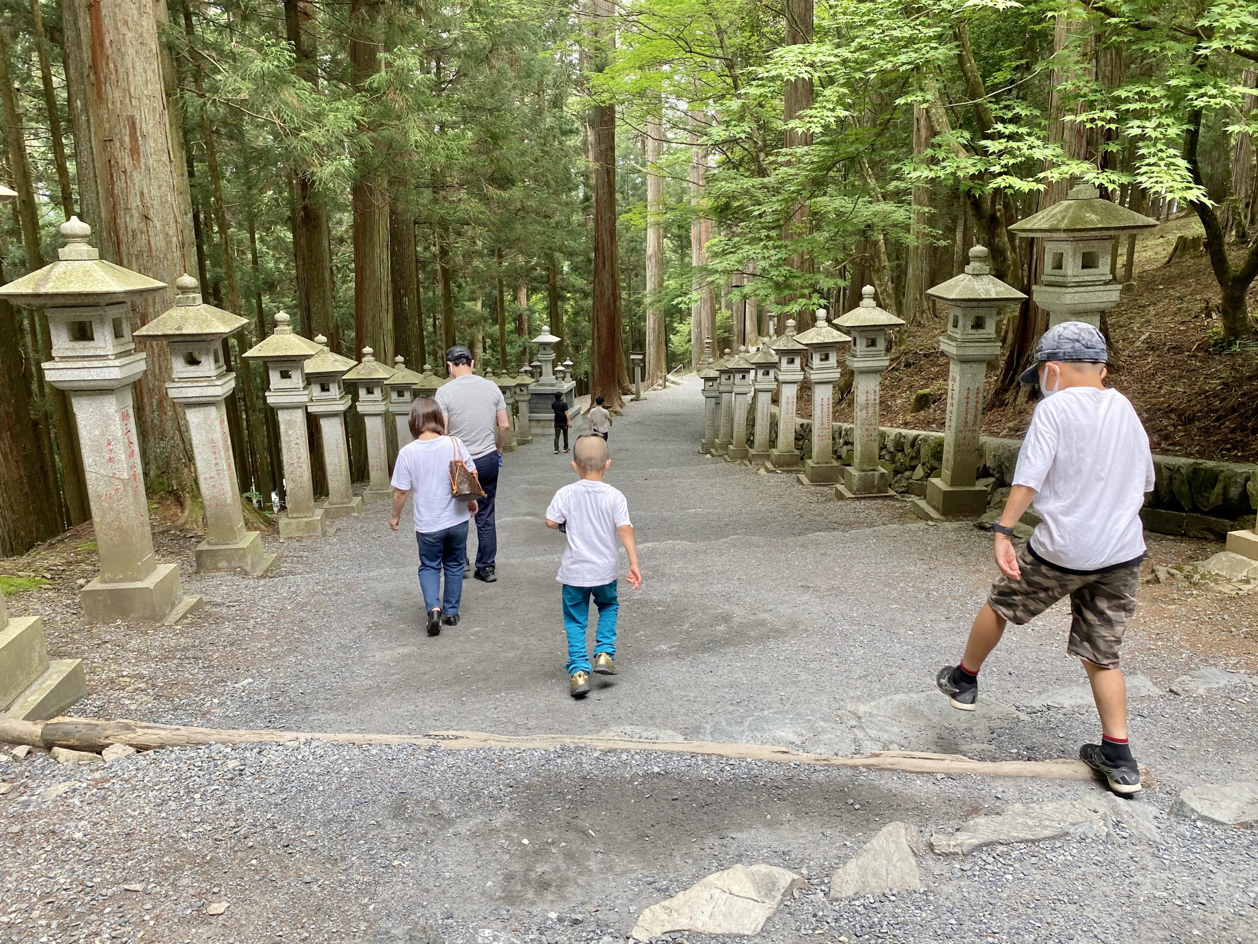 三峯の門の先