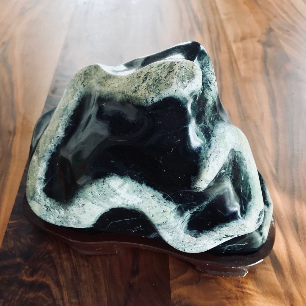 白蛇紋石