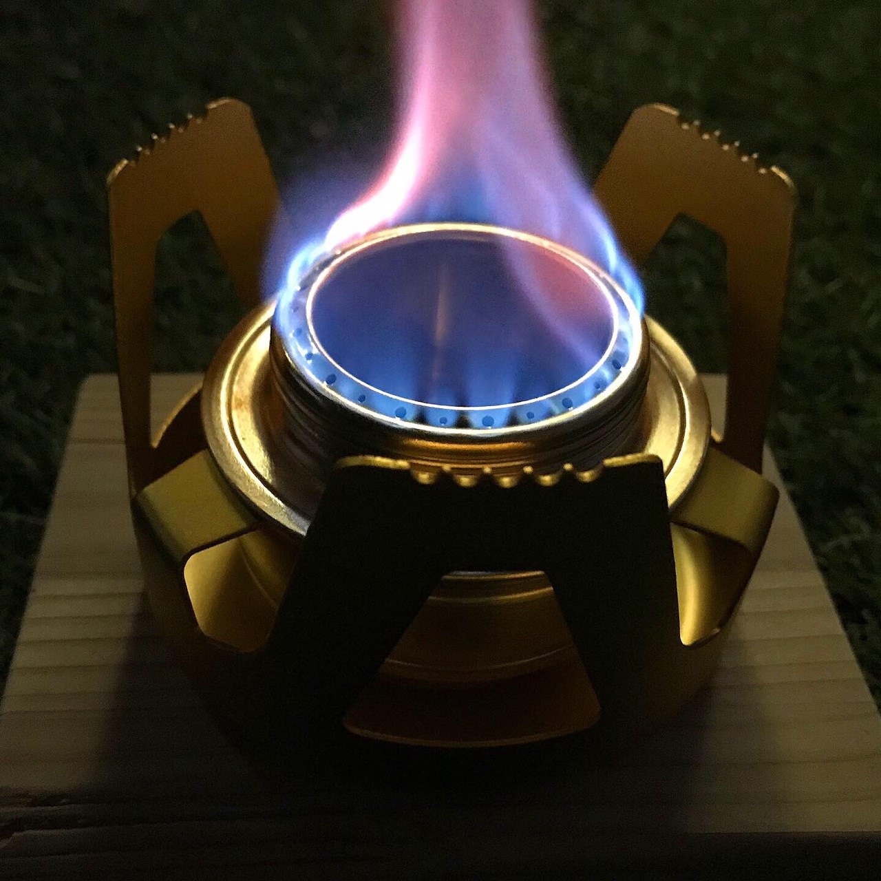 アルコールストーブの炎①
